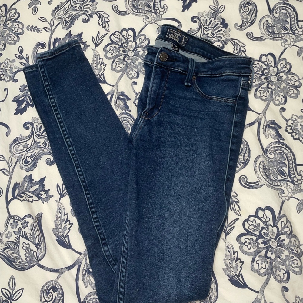 Abercrombie & Fitch Dark Blue Skinny Jeans